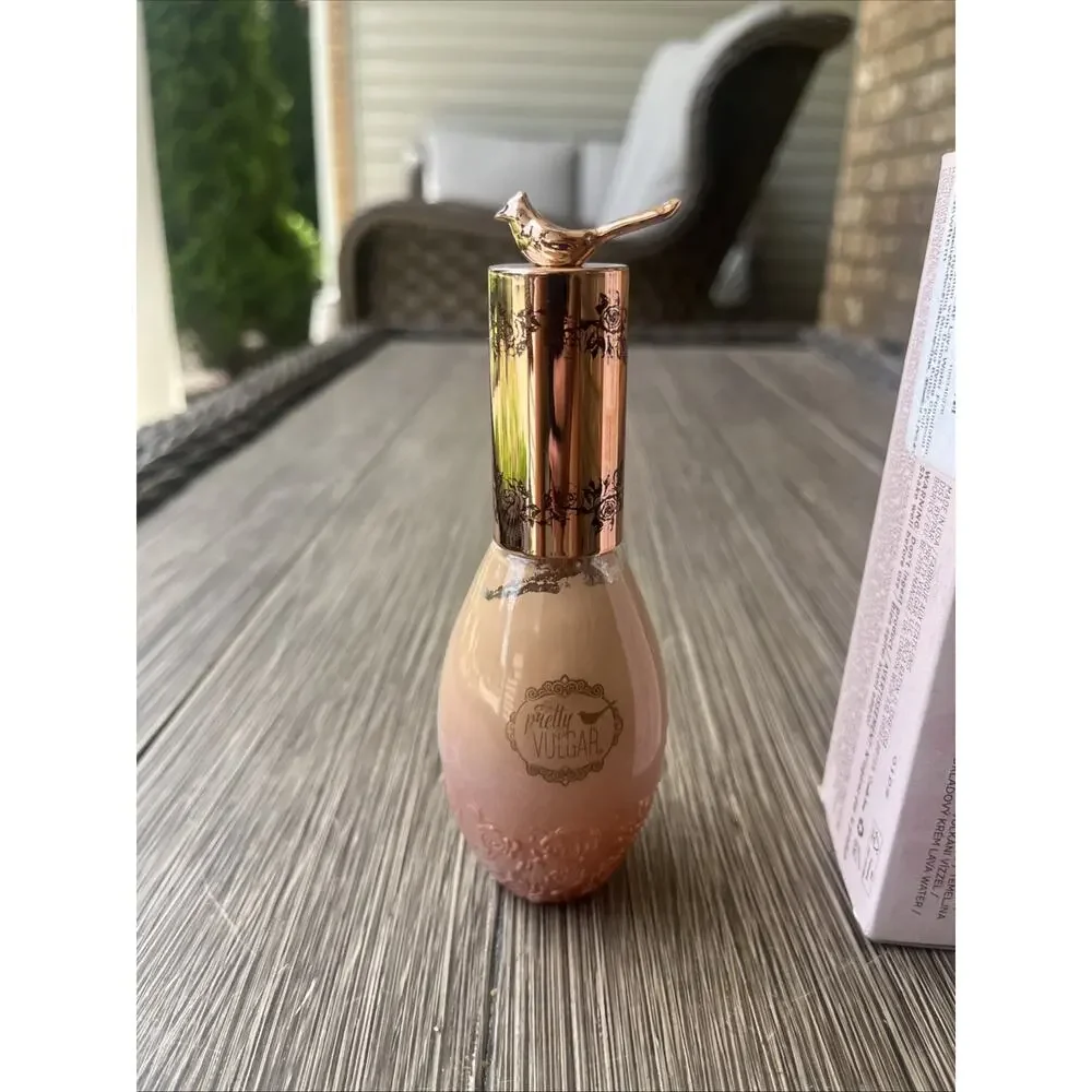 PRETTY VULGAR Cool AF Lava Water Foundation 12 1.18oz / 35mL Full Size